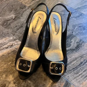 Klackskor - Snygga klackskor med öppen tå, bekväma!