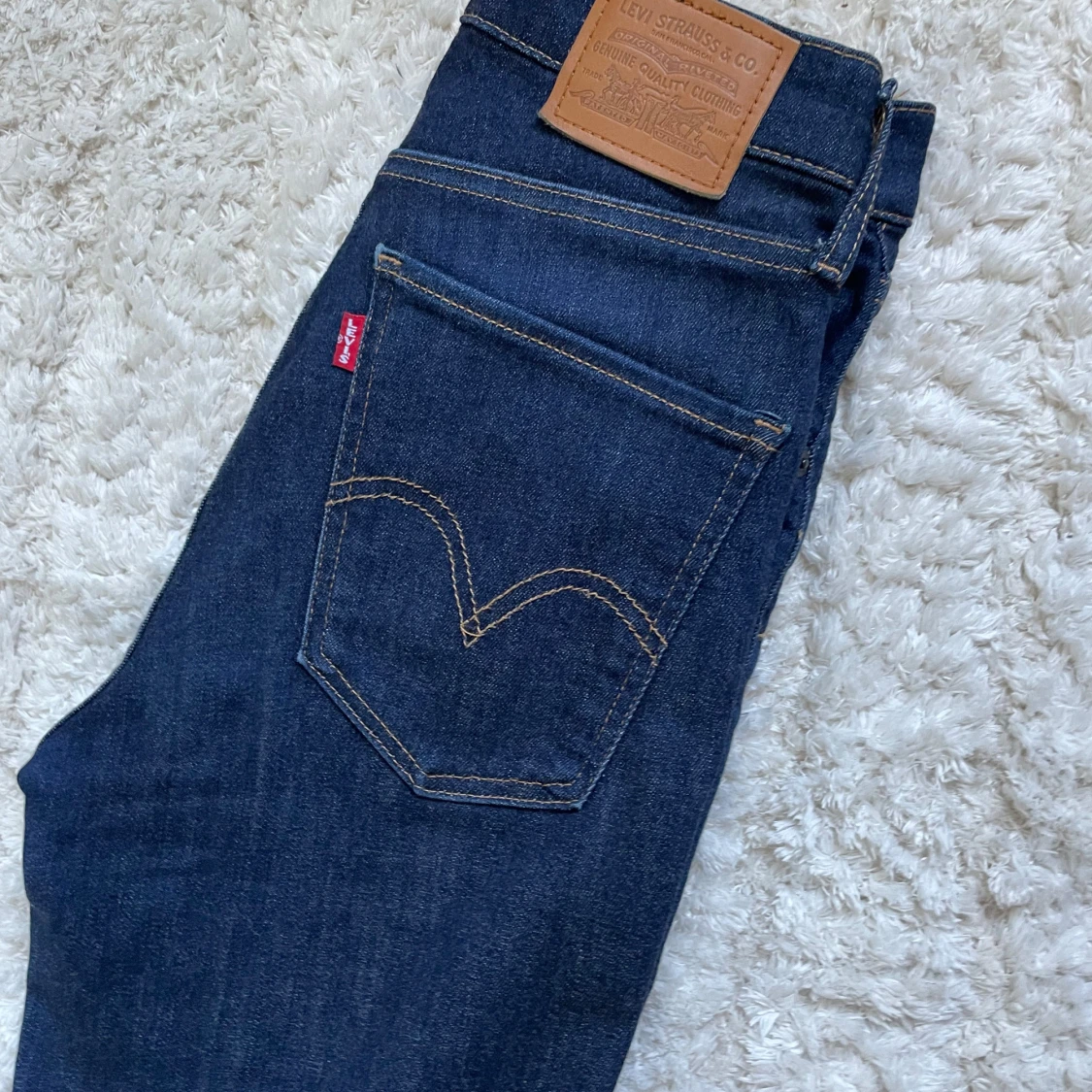 LEVIS JEANS - 90
