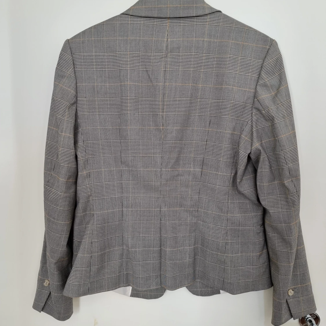 Kavaj svart/vit/beige - 90