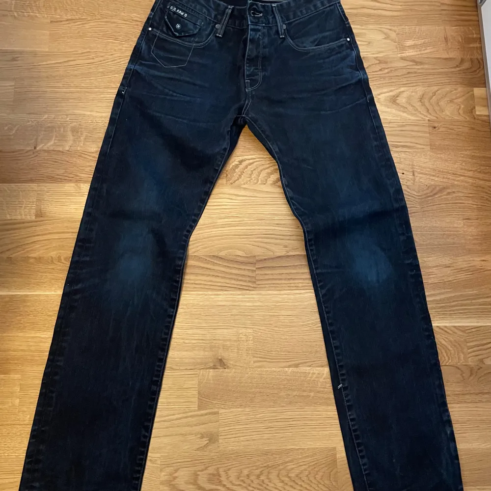 Schyssta G-Star Jeans, modell 3301. Storlek 30/32. Pris kan diskuteras vid snabb affär!. Jeans & Byxor.