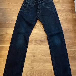 Schyssta G-Star Jeans, modell 3301. Storlek 30/32. Pris kan diskuteras vid snabb affär!