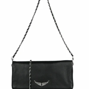 Zadig väska - Köpt i spanien [inte äkta] ser ut som den på bilden då den knappt har används.🫶 Passar så bra nu till sommaren.☀️🌸🦋