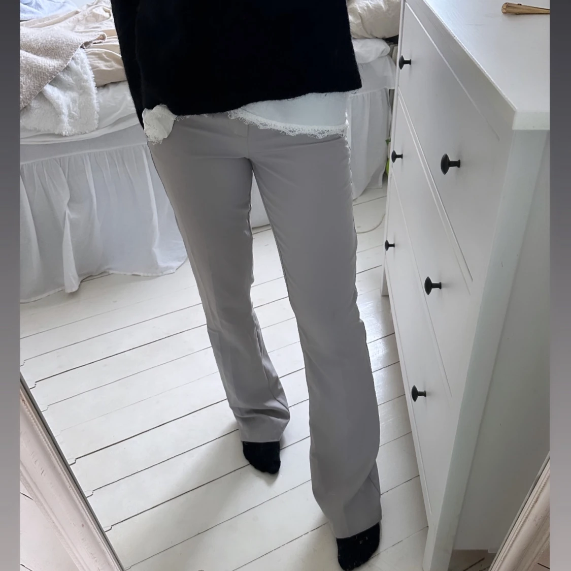 Gråa Kostymbyxor bikbok 