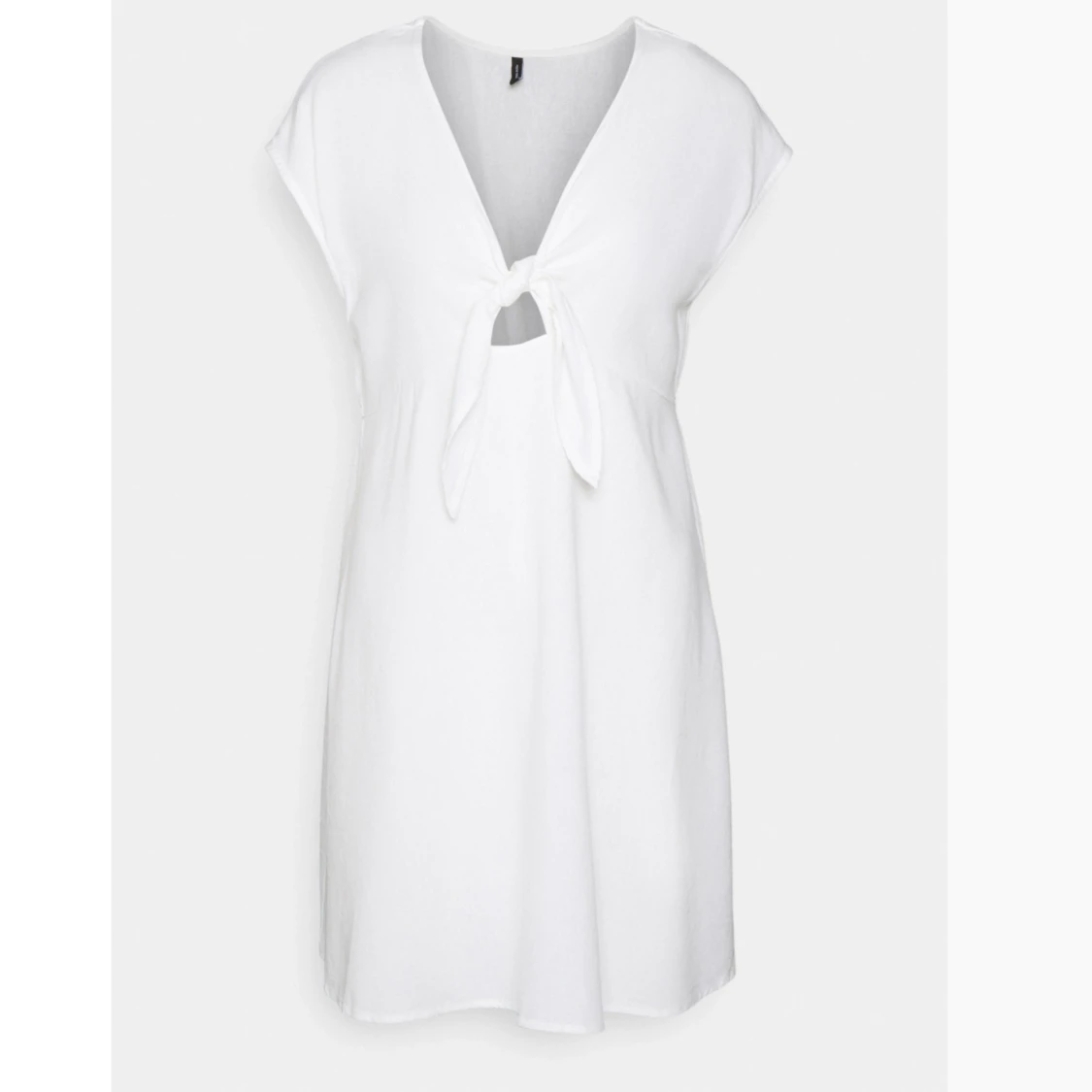 Vit klänning från Vero Moda   - 90