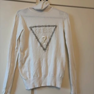 Guess tröja  - Fint sick 