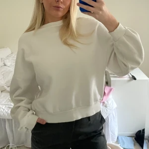 Vit sweatshirt - Vit sweatshirt i stl XS❣️