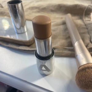 Caia bb stick - Köpte fel färg! Caia bb stick 40c Använd några gånger endast