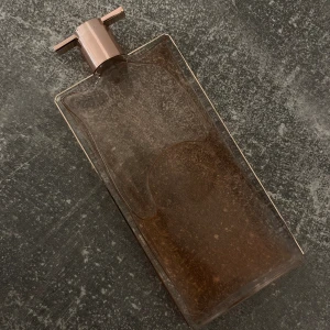 Parfym  - Säljer min Lancôme parfym, nästan som ny. Underbar doft, lite för blommig för min smak. 