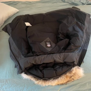 Canada goose - Nytt skick