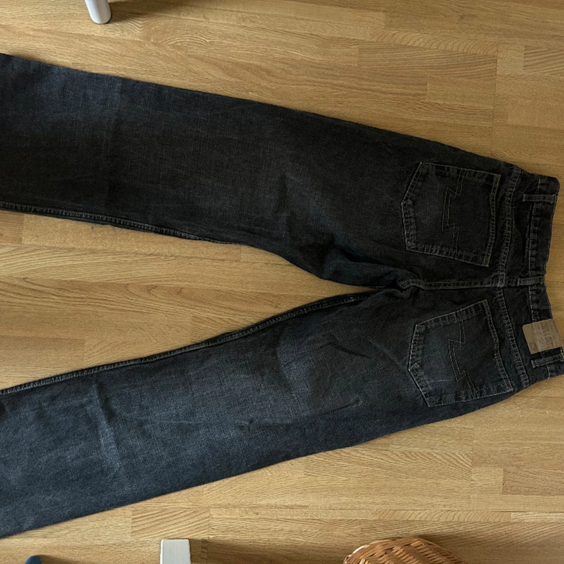 Coola svarta jeans - 90