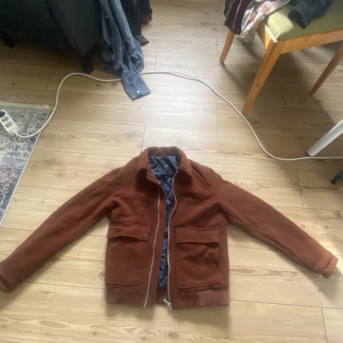 Vinröd Höst/Vår Jacka