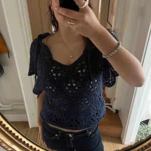 Stickad blus  - Jättefin stickad blus som jag inte längre får användning av. 