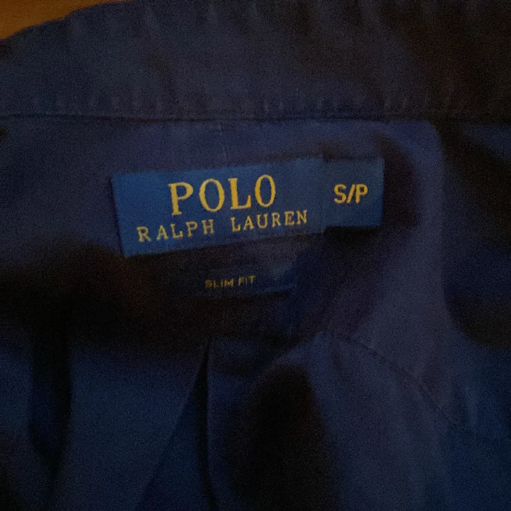 Chill Polo Ralph Lauren skjorta | Strlk S-M | Gott skick, inga defekter | Nypris 1000-1500 kr | Mitt pris: 449 kr | . Skjortor.