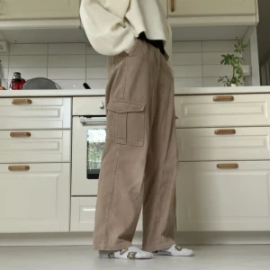 Cargo manchester byxor - Coola manchesterbyxor i storlek 32 🫶✨ skriv gärna vid frågor eller prisförslag💕