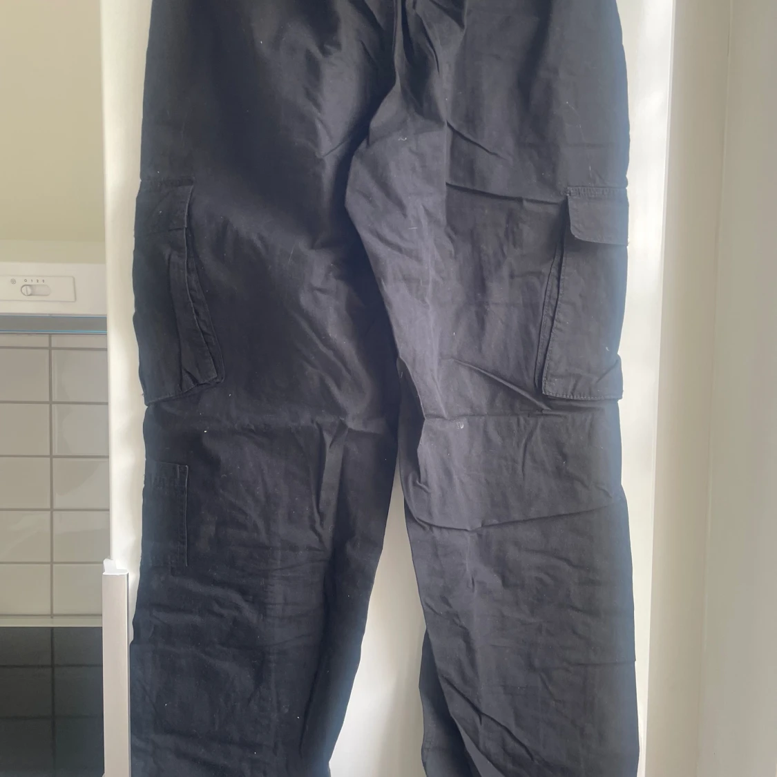Svarta cargobyxor - 91