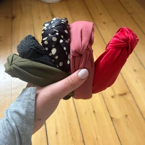 Diadem  - 5 st i gott skick!