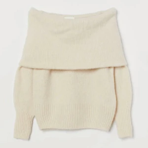 Stickad tröja - Jättemysig stickad tröja i beige, knappt använd💗