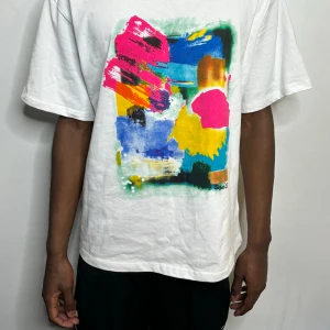 gallery dept t-shirt  - vit gallery dept t-shirt med tryck pris kan diskuteras 