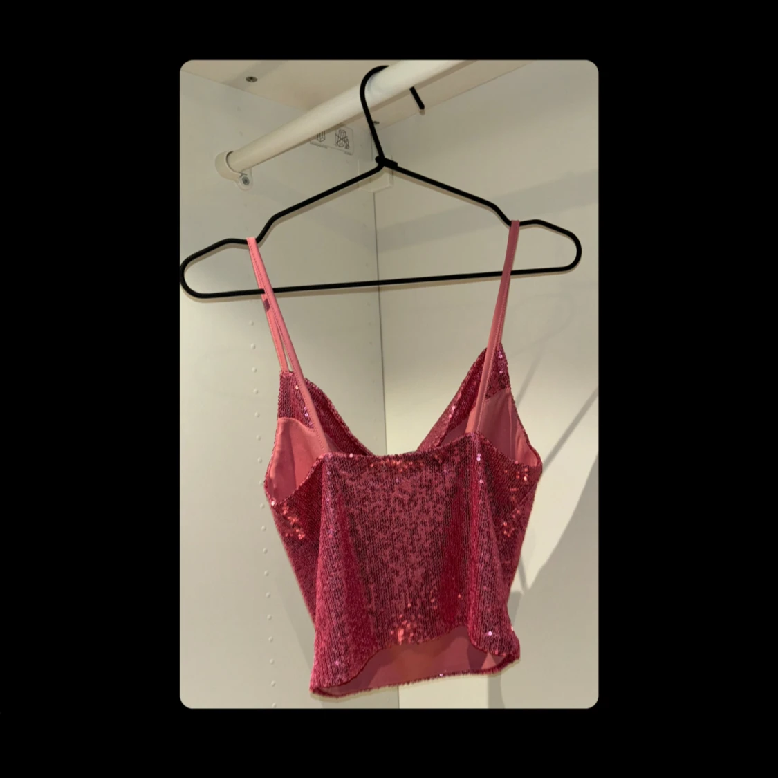 Glittrig rosa topp - 90