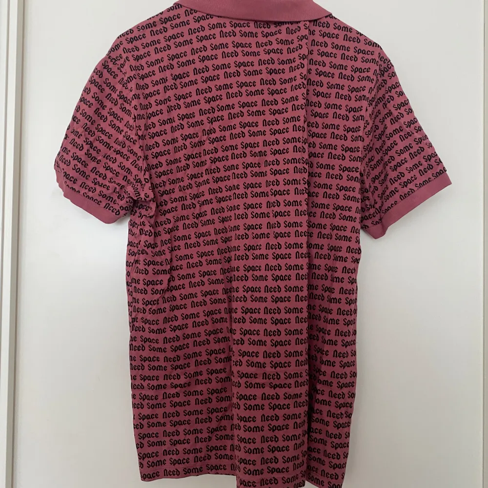 En piké tröja från LCW casual i storlek M.. T-shirts.