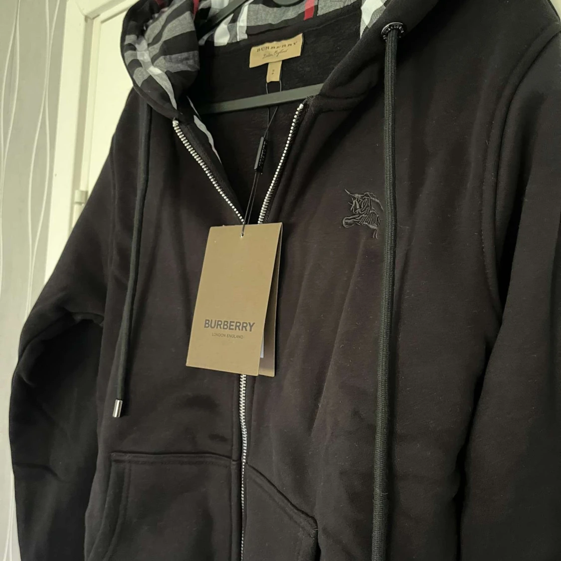Burberry zip up - 90