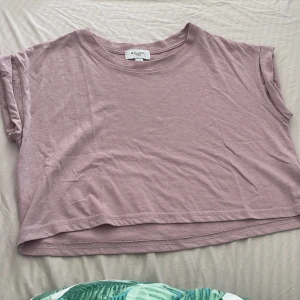 Dustypink magtröja - Puderrosa magtröja, tunn och mjukt material. Go skick