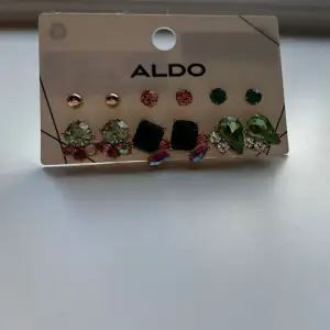 Fina örhängen från Aldo. Säljes då de inte kommer till användning. 🥰☺️