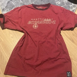 T-shirt  - Super cool vintage t-shirt i storlek XL