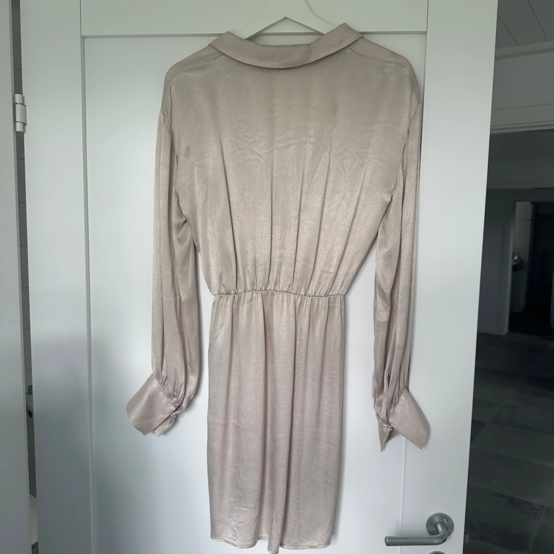 Satinklänning  - 90