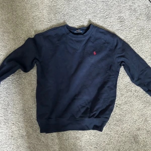 Ralph lauren tröja - Inga fläckar eller skravanker 