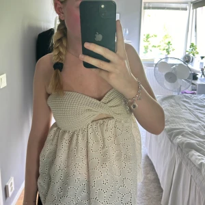 Bandeautopp - Bandeautopp från shein. Använd ett fåtal gånger men kommer inte till användning längre