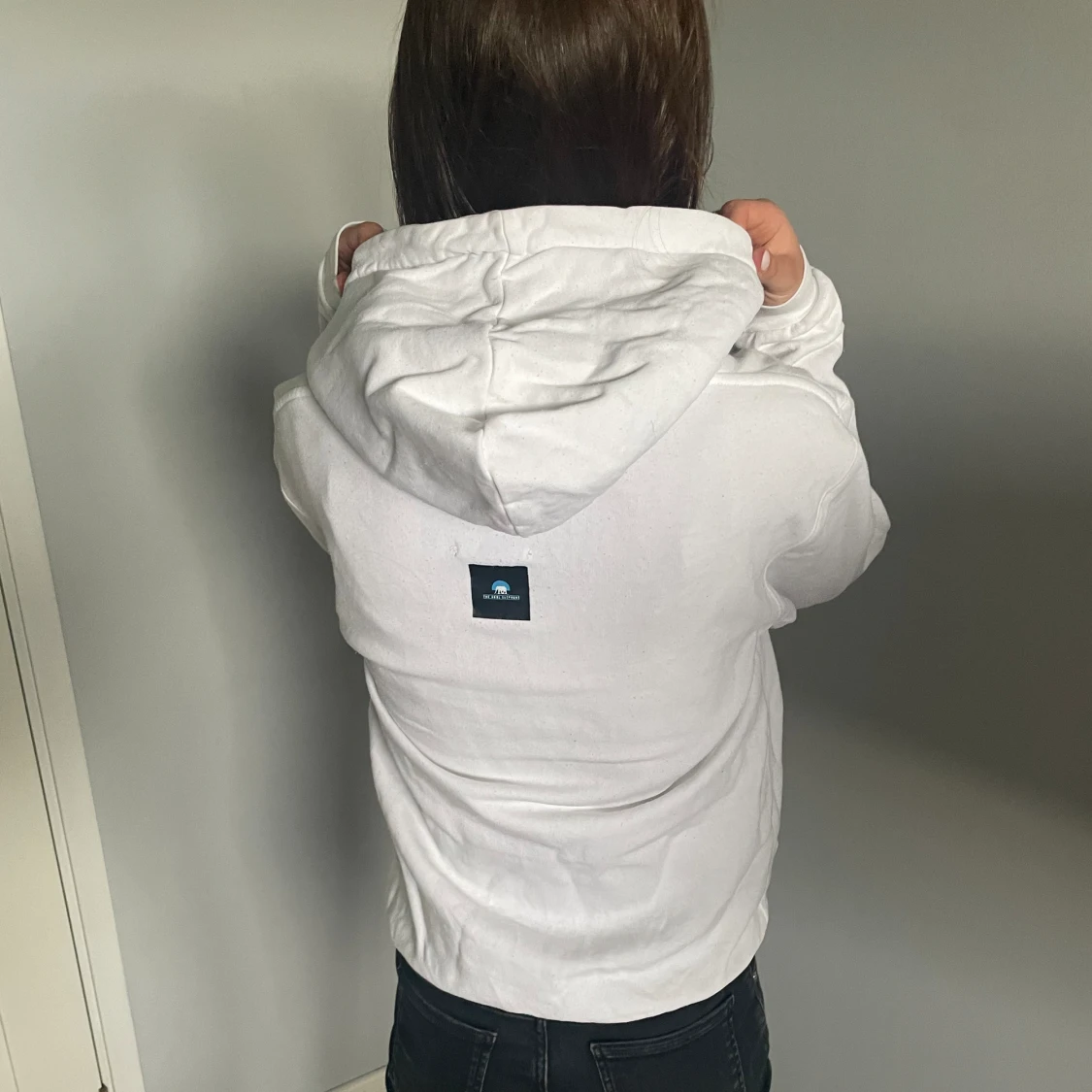 Hoodie med snyggt tryck - 91