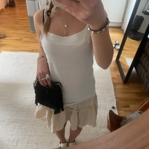 Super gullig kjol perfekt till sommaren, köpt på Plick💓💓  - XS