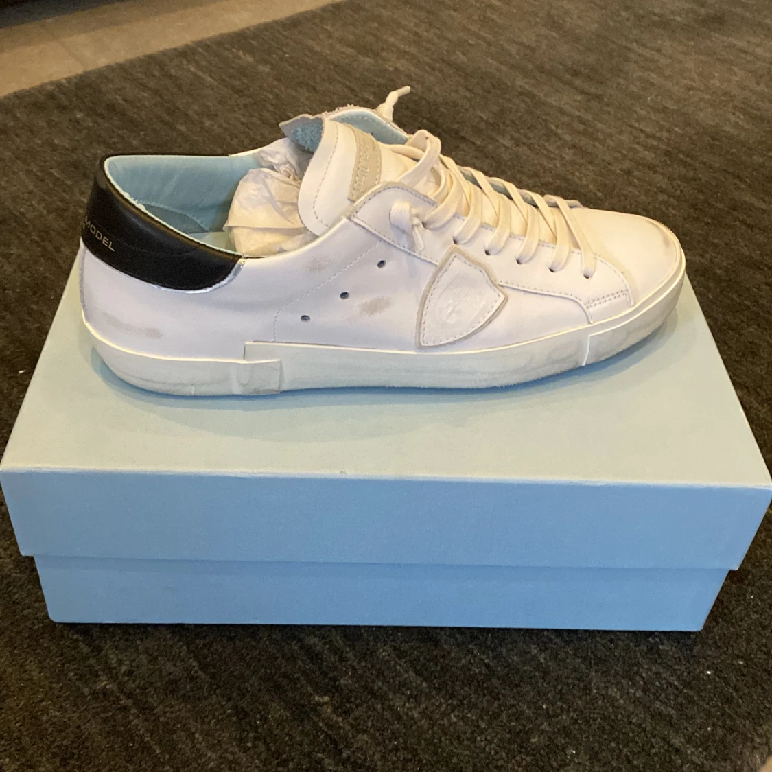 Nya Philippe model akor