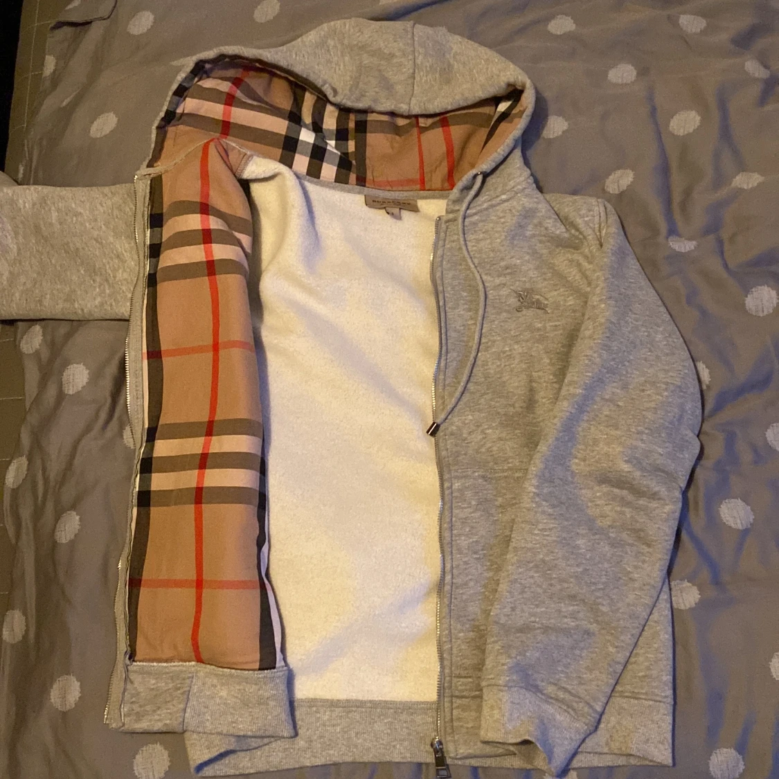 Burberry hoodie  - 90