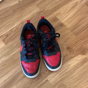 Nike skor  - Säljer mina Nike skor då dem inte kommer till användning längre. 