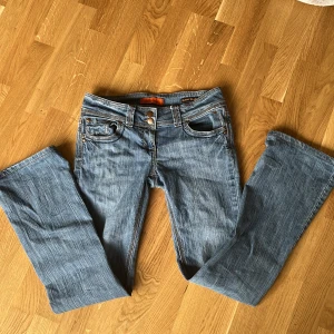 Super fina jeans - Super fina jeans från shimmy. Ny skick.