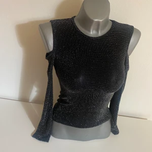 Topp - Vintage topp med mycket stretch, skyltdockan bär s som referens 