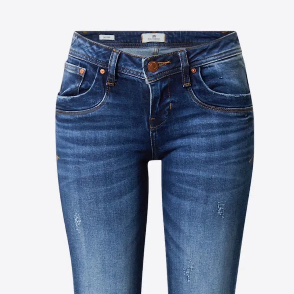 Säljer mina skitsnygga LTB jeans då de inte kommer till andvändning. Jag tar inget bud under 600. Köpare står för frakt💕💕💕. Jeans & Byxor.