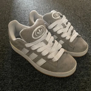 Adidas campus 00s - Köpta här på Plick, va fel storlek