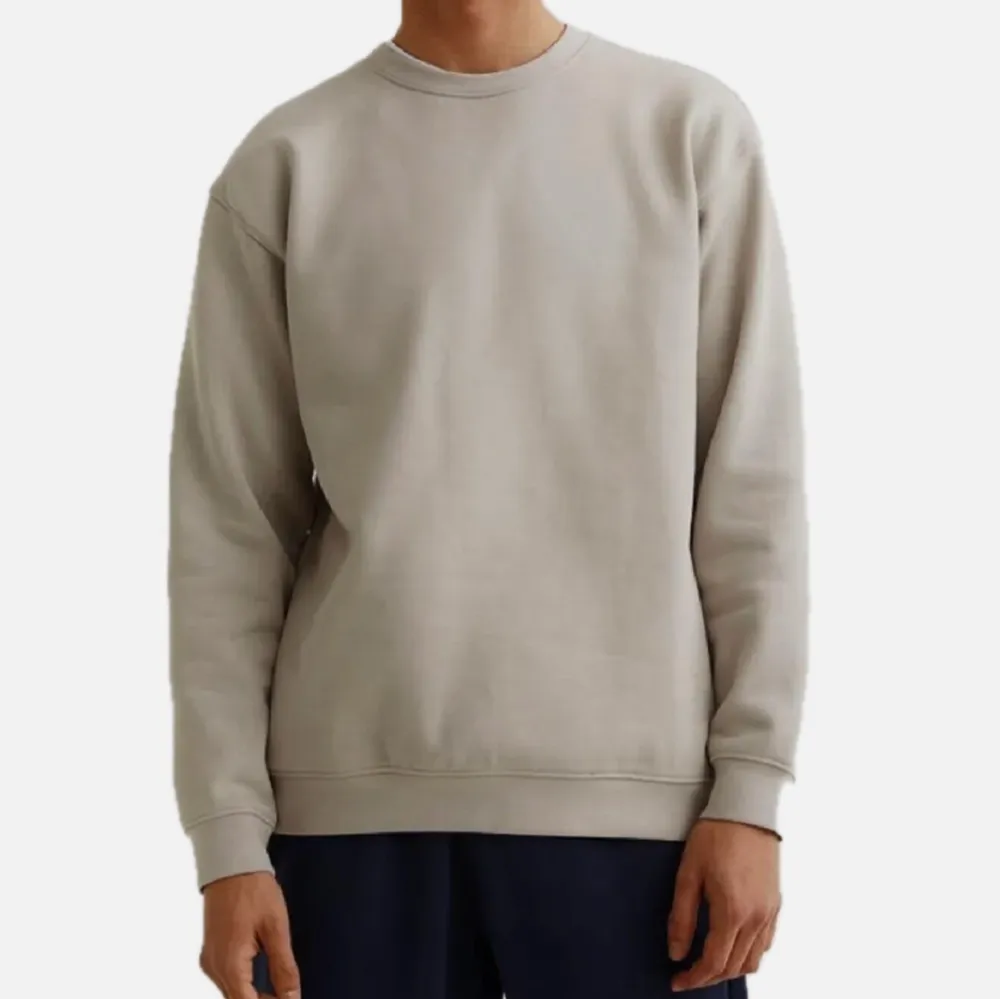 Sweatshirt från H&M i herrstrl S o fint skick 💌. Hoodies.