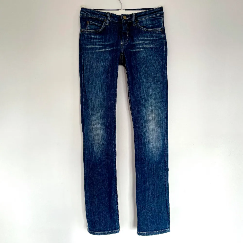 Sällan använda Acne ”Hep Pure” jeans, storlek: 25 i midjan 32 i längden.. Jeans & Byxor.