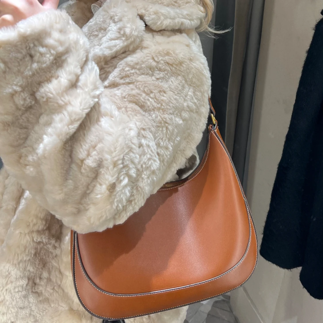 Beige pälsjacka  - 90