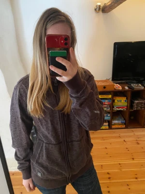 Zip-up  - Brun zip-up från Lerros i storlek S den som köper står för frakten (89kr)