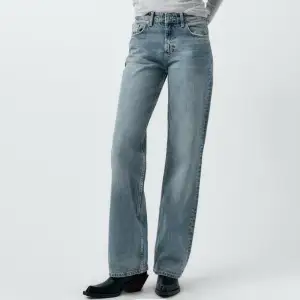 Säljer dessa jeans som passar mig som bär s-m nästan helt oanvända använt typ två gånger
