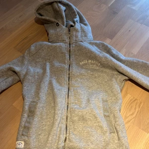 Race marine kofta - Grå race marine kofta i fint skick 