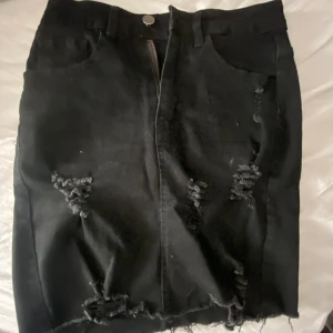 Kjol - En fin kjol som jag inte använder längre✨