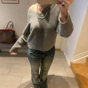 Stickad grå tröja - En snygg stickad grå tröja! Inga defekter🙌🙌