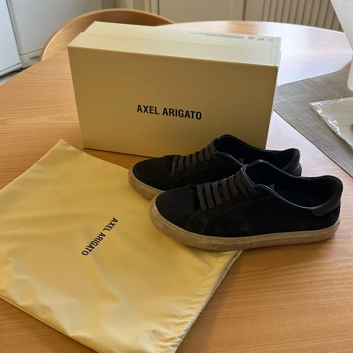 Arigato skor strl 42