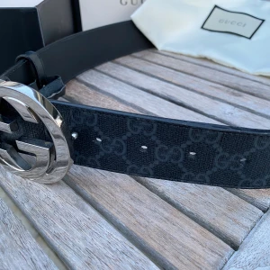 Gucci supreme bälte - Skick 7-8/10 bra skick, size 95cm nypris 4650kr